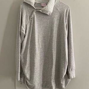 Maternity sweatshirt